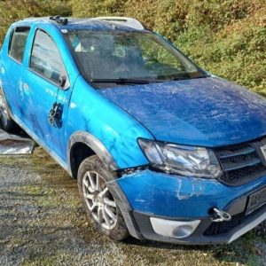 Dacia Sandero 2015 1.0 Benzin nur für Ersatzteile