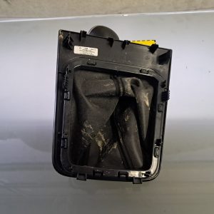 2K7711113 Schalthebelverkleidung VW Caddy