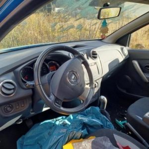 Dacia Sandero 2015 1.0 Benzin nur für Ersatzteile