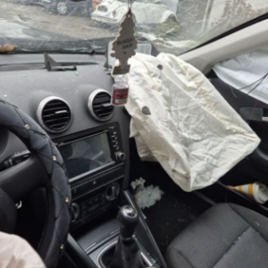 Audi A3 2010 1.2 Benzin nur für Ersatzteile