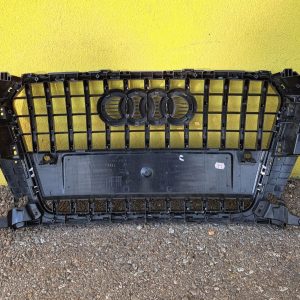 Audi Q3 8U Kühlergrill Glänzend