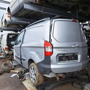 Ford Transit Courier 1.5 TDCi 2015 nur für Ersatzteile
